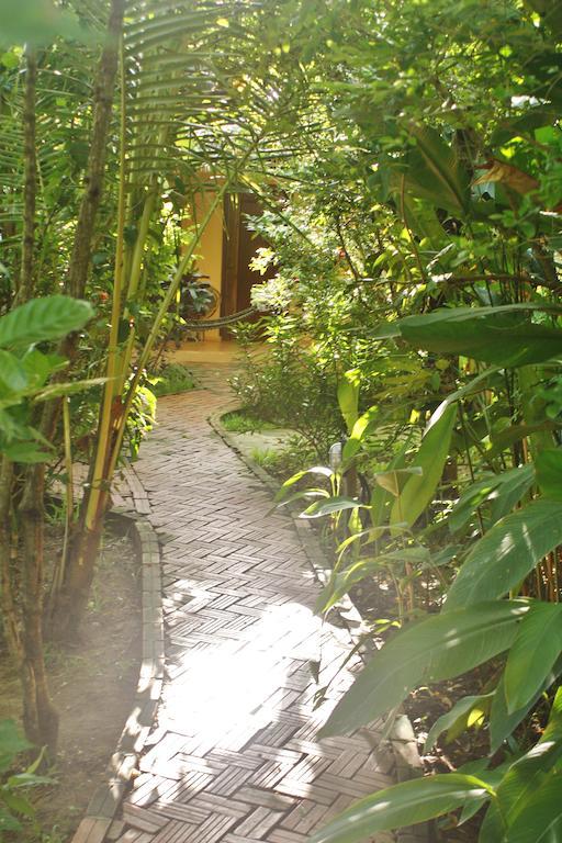 Botanica Hotel Kep Exterior photo
